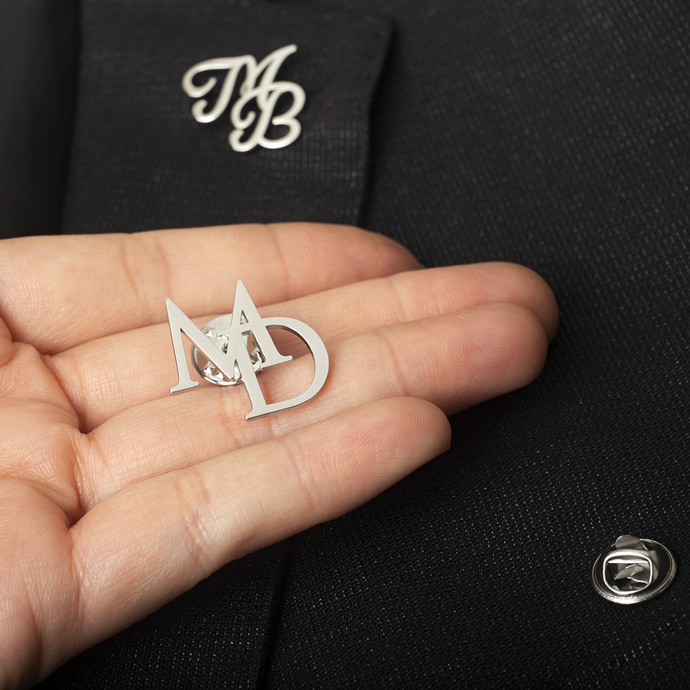 Tangula Custom Initials Brooch - đánh giá và giá Men'S Groom